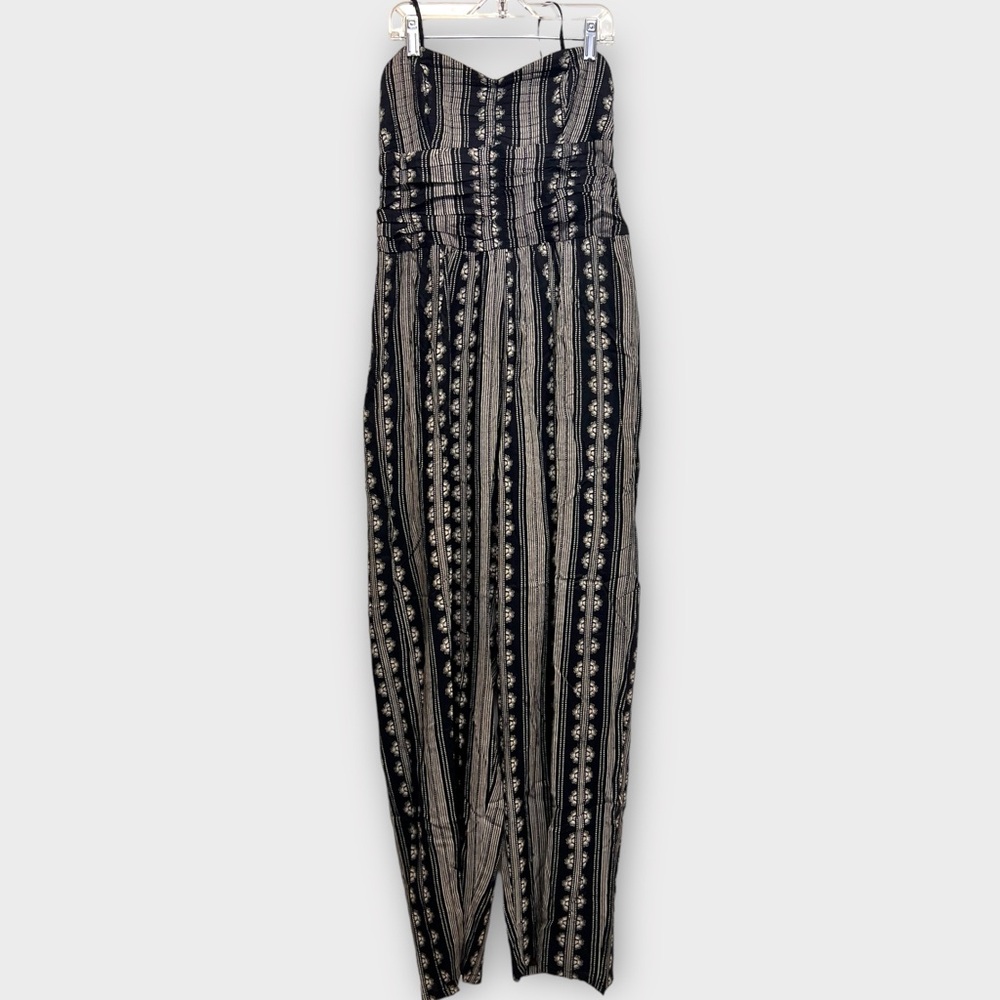 BAND OF GYPSIES (BOG) Collective Black Strapless Jumpsuit Romper Size Large NWT